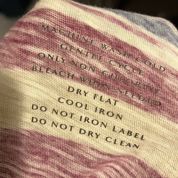 3/$10 ☀️ Banana Republic Tank Top - Picture 4 of 6